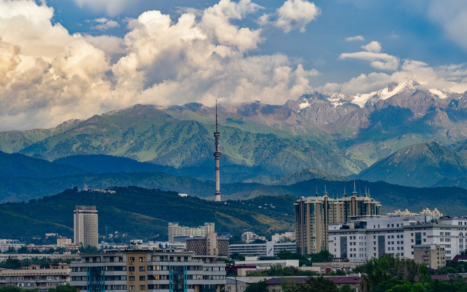 Almaty Eid Escape – Mountains, Lakes & City Charm