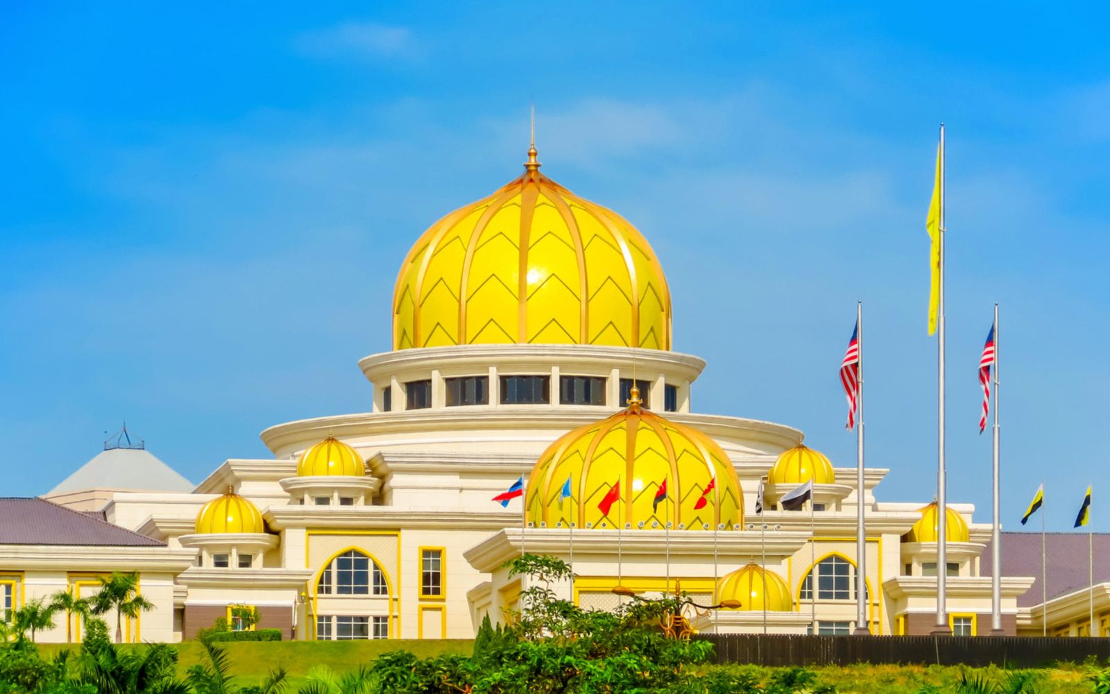 Singapore & Kuala Lumpur Eid-ul-Fitr Group Tour 2026 – Twin Cities, One Unforgettable Journey | 7 Days / 6 Nights