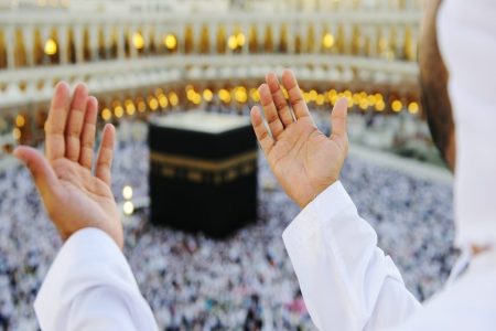 Mecca scene watchign ka'bah in Saudi Arabia for umrah
