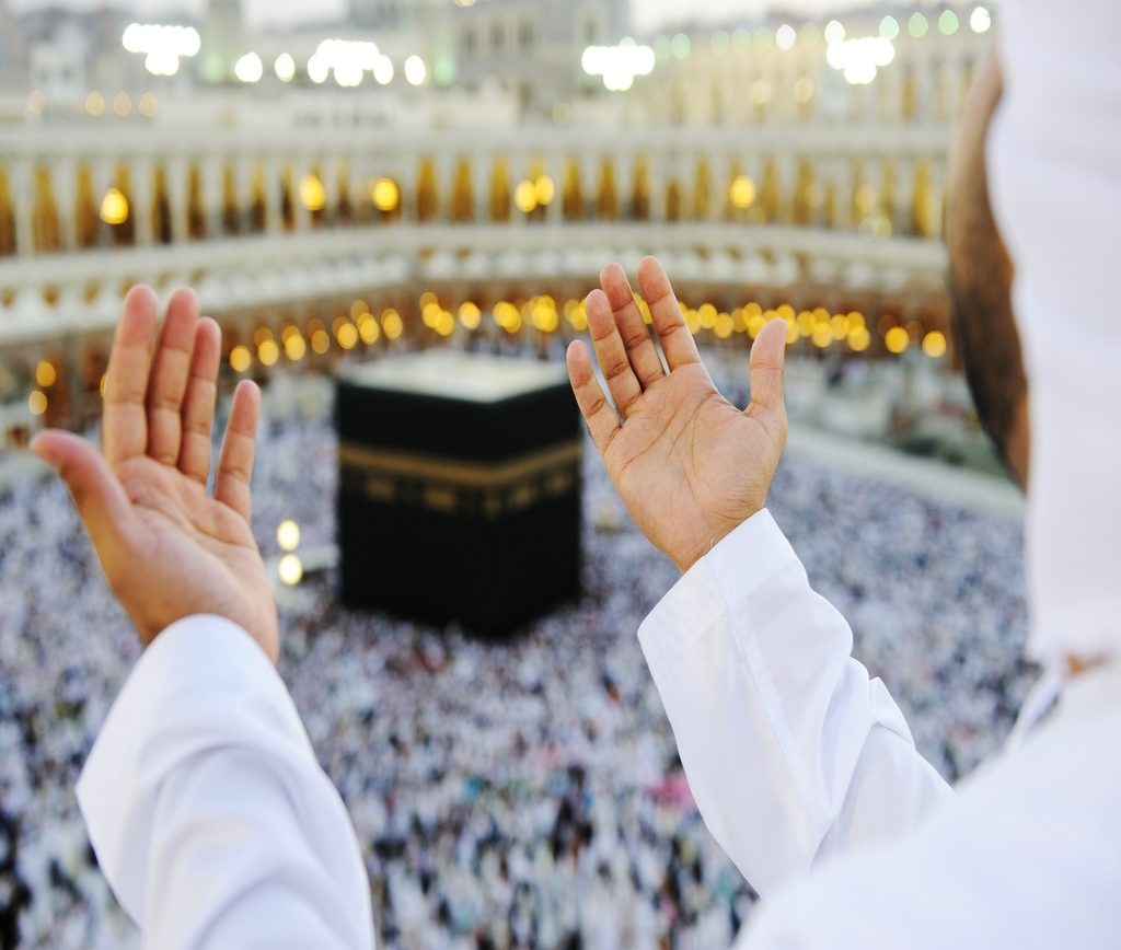 Mecca scene watchign ka'bah in Saudi Arabia for umrah