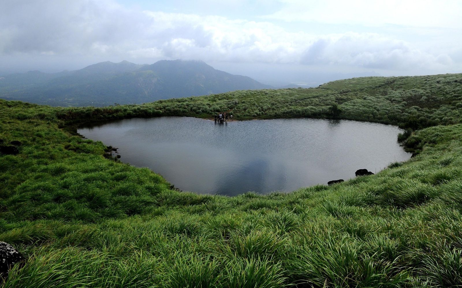 Top Scenic Destinations in Kerala: Discover the Best Towns & Hidden Gems